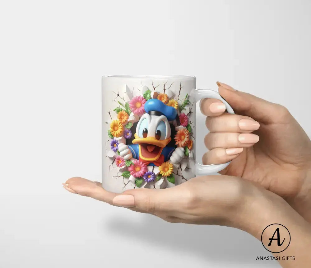 Donald Duck Ceramic Mug - Perfect for Collectors and Disney Fans