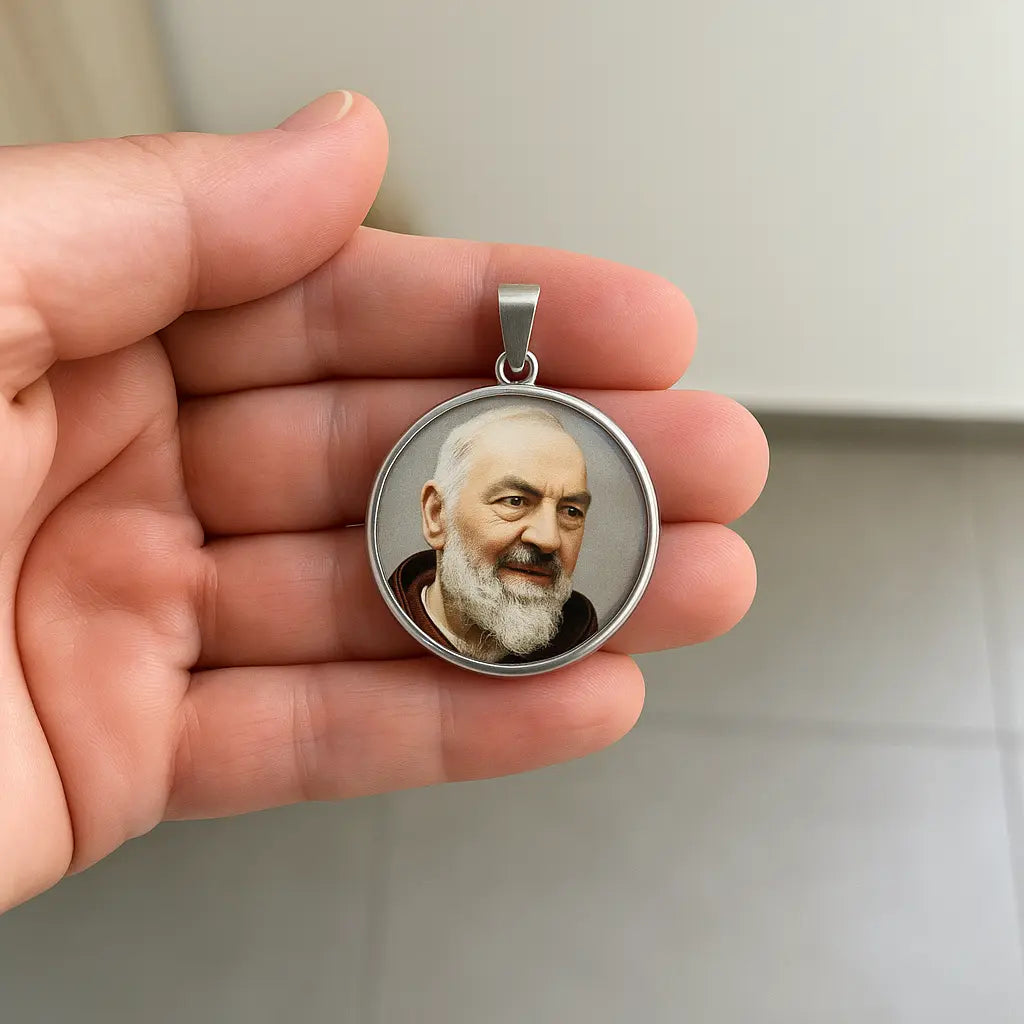 Custom Photo Pendant-Anastasi Gifts