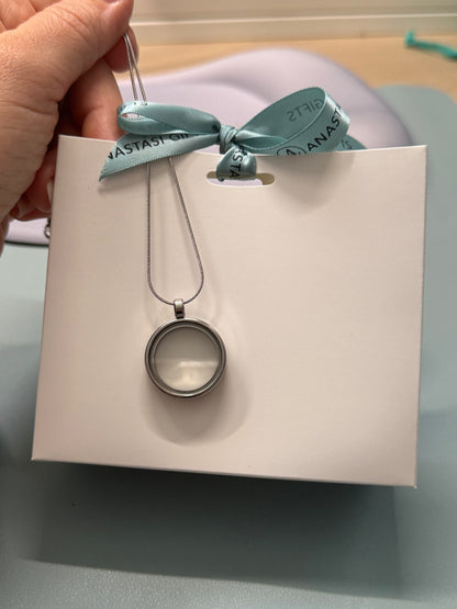 Personalized Pet Keepsake Pendant – Photo & Hair/Ash Capsule