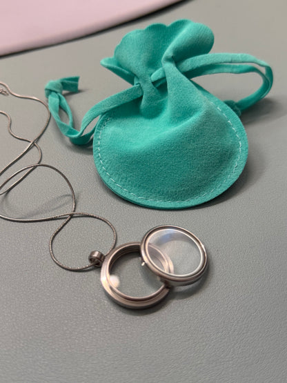 Personalized Pet Keepsake Pendant – Photo & Hair/Ash Capsule